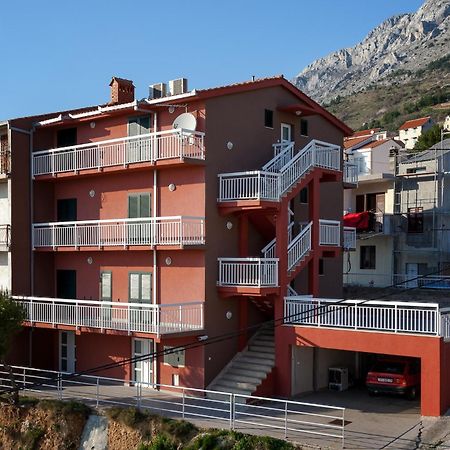 Apartments Toni Омиш Экстерьер фото