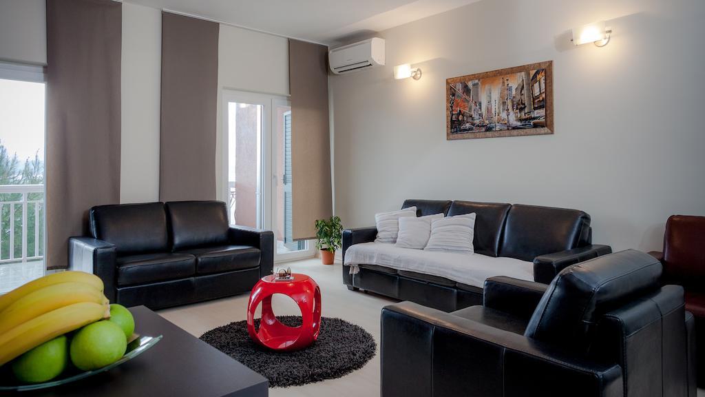 Apartments Toni Омиш Номер фото